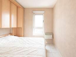 Apartment With Terrace and sea View in Mariakerke