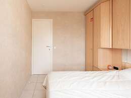 Apartment With Terrace and sea View in Mariakerke