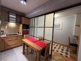 2 Bedrooms Apartment, Central Warsaw