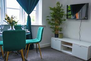 Cosy Luxury Apartment in Milton Keynes
