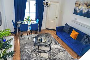 Milton Keynes Home - Sleeps 4 - Parking