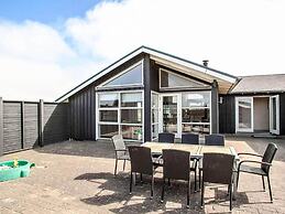 5 Star Holiday Home in Lokken