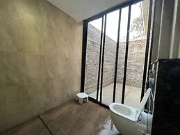 Sarvaswa Resort - Raipur