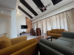 Sarvaswa Resort - Raipur