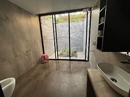 Sarvaswa Resort - Raipur