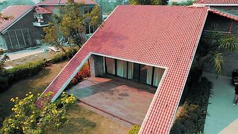 Sarvaswa Resort - Raipur