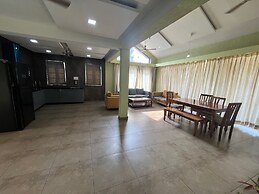 Sarvaswa Resort - Raipur