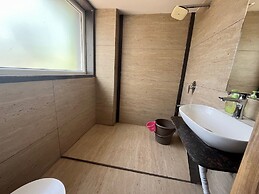 Sarvaswa Resort - Raipur