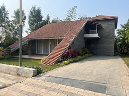 Sarvaswa Resort - Raipur