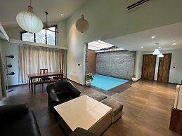 Sarvaswa Resort - Raipur