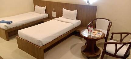 Hotel Grand Samdareeya - Jabalpur