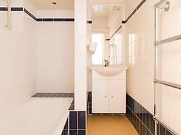 Charming Apartment Near the Beach