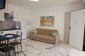 Trilo Pino 3 Near The Sea