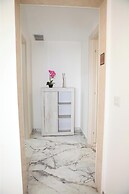 Bilo Pino 2 Near The Sea