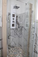 Bilo Pino 2 Near The Sea