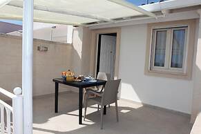 Bilo Pino 5 Near The Sea