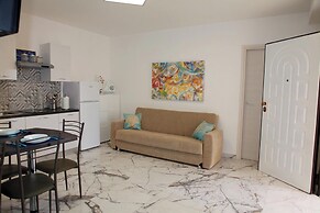 Trilo Pino 6 Near The Sea