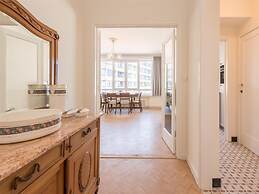 Beautiful Apartment Near the Beach