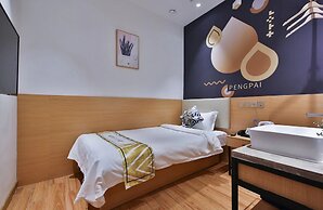 Shanghai Pengpai Art Youth Hotel