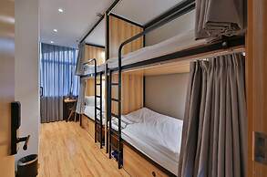 Shanghai Pengpai Art Youth Hotel