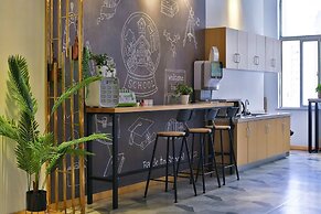 Shanghai Pengpai Art Youth Hotel