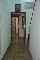 Goroomgo Shubh Kashi Palace Varanasi