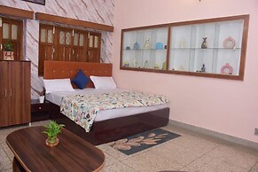 Goroomgo Shubh Kashi Palace Varanasi