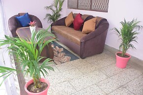 Goroomgo Shubh Kashi Palace Varanasi