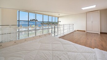 Geoje Ahat Spa Pension