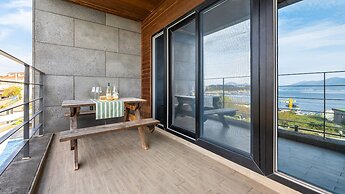 Geoje Ahat Spa Pension