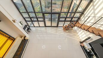 Geoje Ahat Spa Pension