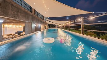 Geoje Ahat Spa Pension