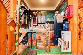 OYO 94405 D'classic Homestay