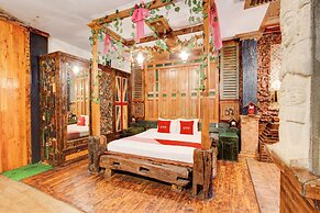 OYO 94405 D'classic Homestay