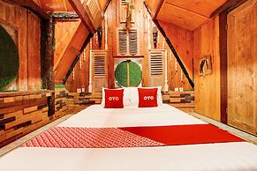 OYO 94405 D'classic Homestay