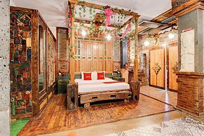 OYO 94405 D'classic Homestay