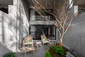 HUANG GUO SHU DUO BEI YUN SHE HOTEL