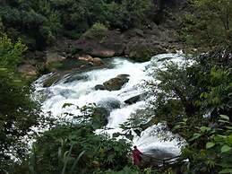 HUANG GUO SHU DUO BEI YUN SHE HOTEL