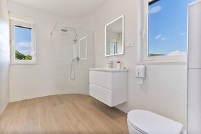 Luxury Living at Horizon Retreat