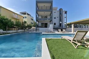 Luxury Living at Horizon Retreat