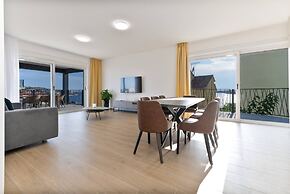 Luxury Living at Horizon Retreat