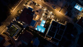 Luxury Living at Horizon Retreat