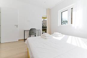 Luxury Living at Horizon Retreat