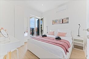 Luxury Living at Horizon Retreat