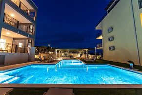 Luxury Living at Horizon Retreat