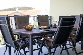 Luxury Living at Horizon Retreat