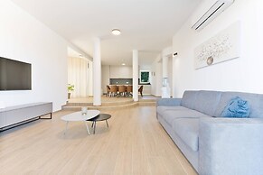 Luxury Living at Horizon Retreat