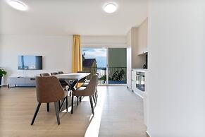 Luxury Living at Horizon Retreat