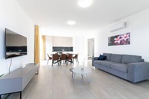 Luxury Living at Horizon Retreat