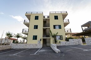 Luxury Living at Horizon Retreat